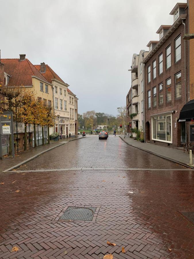 Kleinschalig Hostel In Deventer, Hartje Stad, Aan De Ijssel, 외부 사진